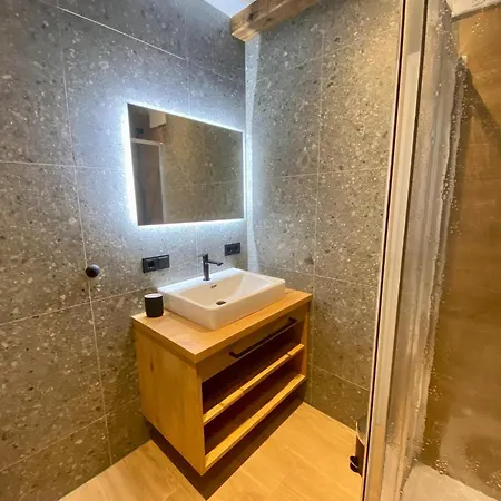 Schnurr-bartl With Panoramic View, Cleaning Included Lanthal